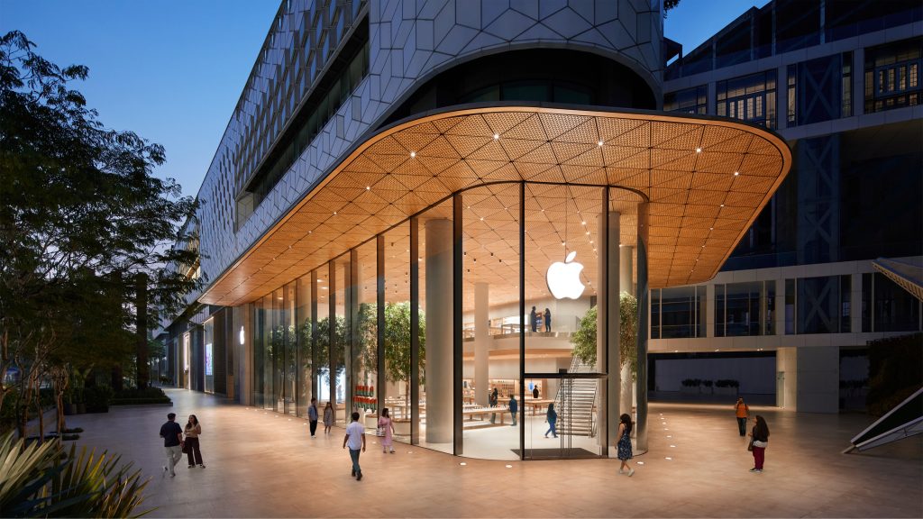 Apple abre tienda en Bombay